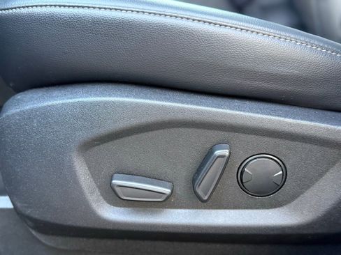 Used 2024 Ford Edge SEL w/ Convenience Package image 12