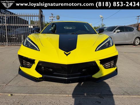 Used 2023 Chevrolet Corvette Stingray Premium Cpe w/ Z51 Performance Package RWD image 2
