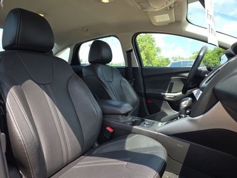 Used 2014 Ford Focus SE w/ Equipment Group 201A FWD image 13