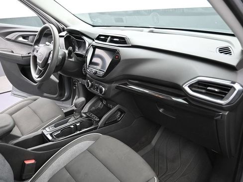 Used 2023 Chevrolet TrailBlazer LT w/ Convenience Package FWD image 14
