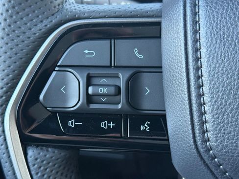 New 2026 Toyota Tundra Platinum AWD/4WD image 17