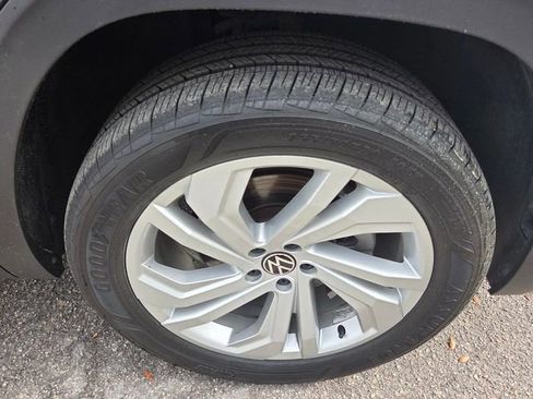 Used 2022 Volkswagen Atlas SE image 10