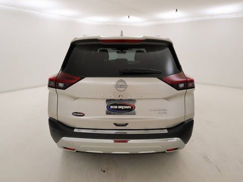 Used 2022 Nissan Rogue Platinum w/ Head-Up Display Package image 4