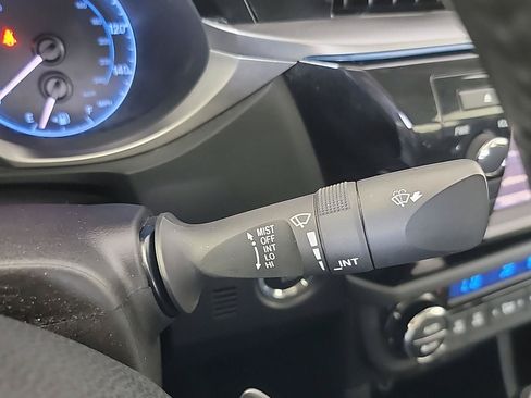 Used 2015 Toyota Corolla S Premium FWD image 26