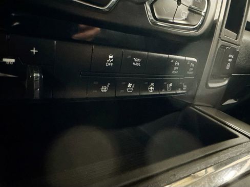 Used 2018 RAM 3500 Laramie w/ Sport Appearance Group image 23