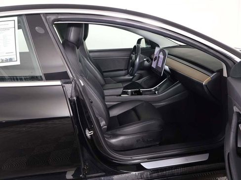 Used 2018 Tesla Model 3 Long Range image 31