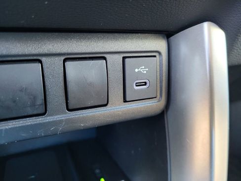 Used 2023 Toyota Corolla Cross LE FWD image 18