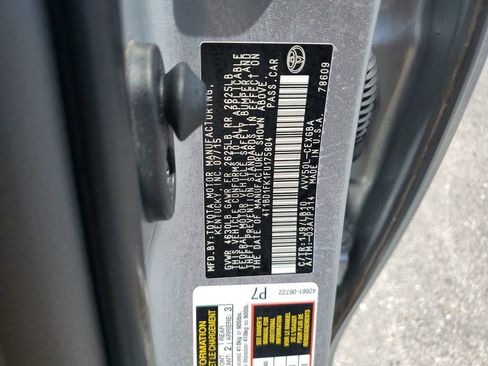 Used 2015 Toyota Camry XLE w/ Moonroof Package image 29