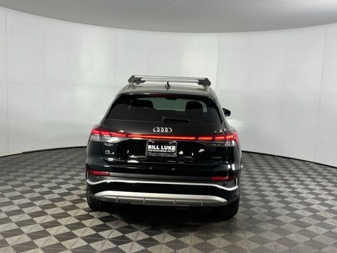Used 2023 Audi Q4 e-tron Prestige image 6
