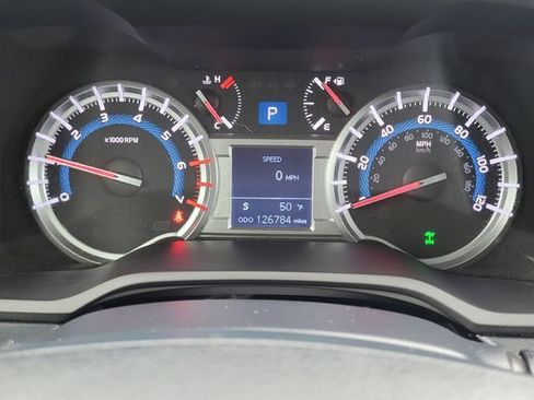 Used 2015 Toyota 4Runner SR5 AWD/4WD image 14