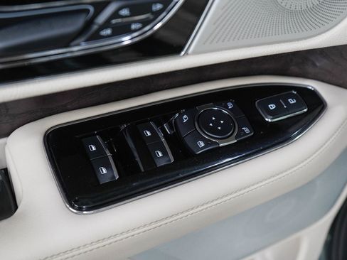 Used 2021 Lincoln Navigator Reserve w/ Luxury Package AWD/4WD image 22