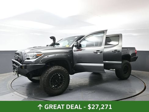Used 2016 Toyota Tacoma TRD Sport w/ Towing Package AWD/4WD image 56