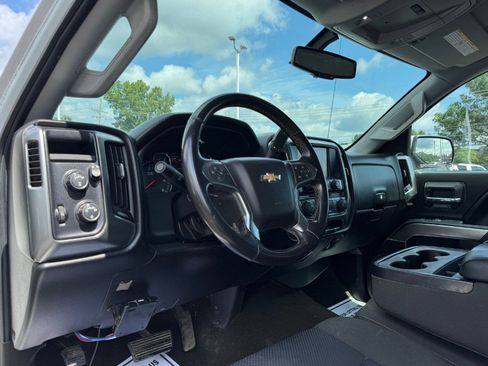 Used 2017 Chevrolet Silverado 2500 LT AWD/4WD image 14