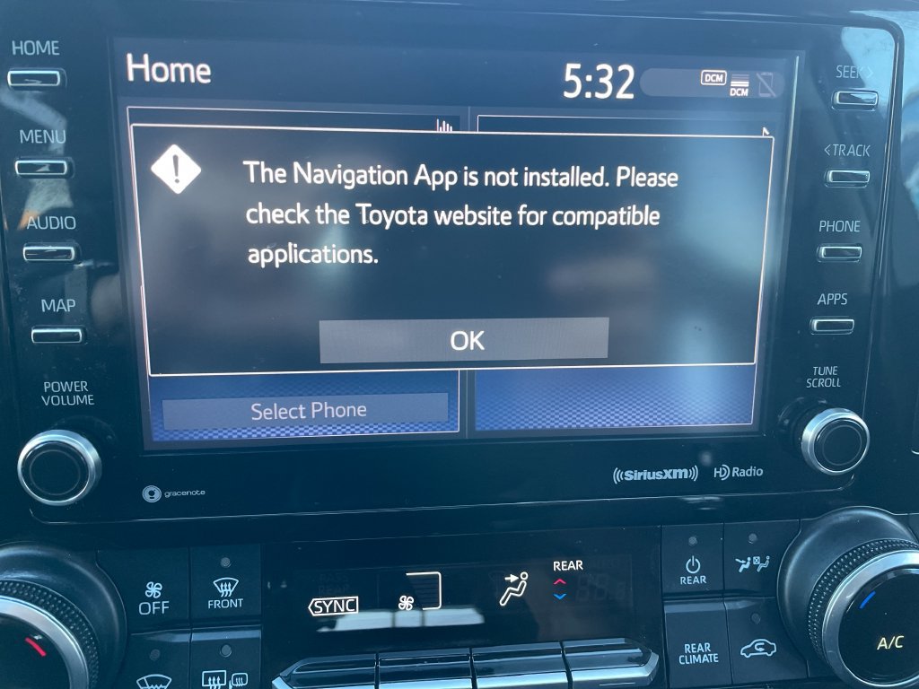 Used 2021 Toyota Highlander XLE AWD/4WD image 18
