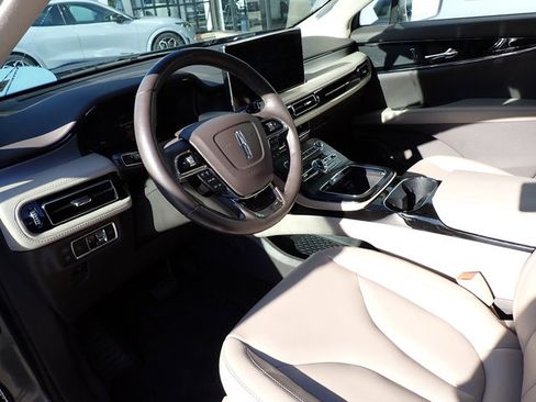 Certified 2021 Lincoln Nautilus AWD image 20