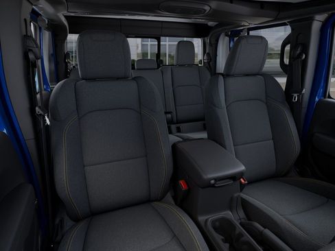 New 2026 Jeep Gladiator Sport image 18