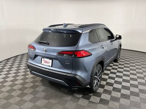 Used 2024 Toyota Corolla Cross XLE w/ Convenience Package AWD/4WD image 7