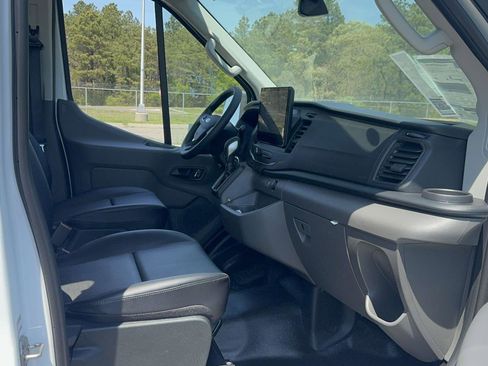 New 2026 Ford Transit 350 148 Medium Roof RWD image 10