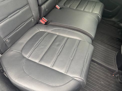 Used 2020 Honda CR-V Touring image 33