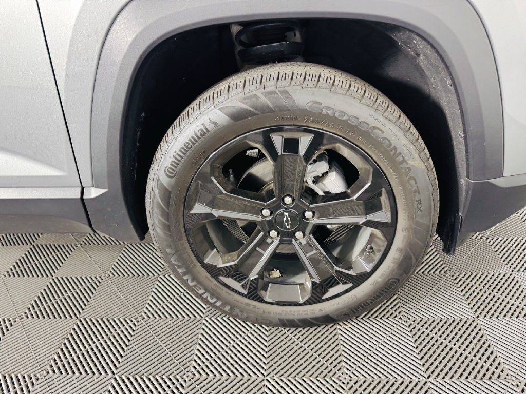 Used 2026 Chevrolet Equinox LT w/ Convenience Package II FWD image 31