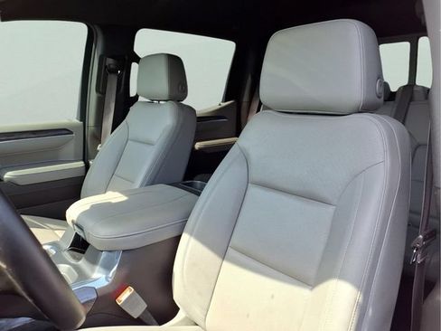 Used 2025 Chevrolet Silverado 1500 LTZ AWD/4WD image 26