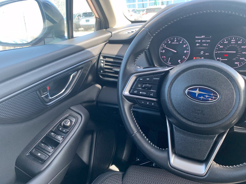 Used 2025 Subaru Outback Premium AWD/4WD image 11