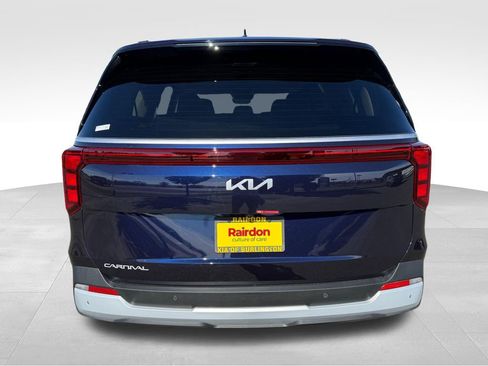 New 2026 Kia Carnival EX FWD image 6
