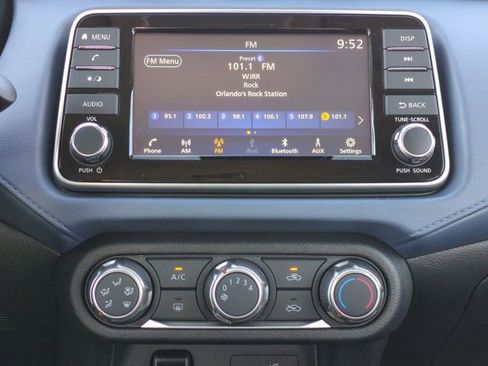 Used 2025 Nissan Versa SV w/ Trunk Package image 17