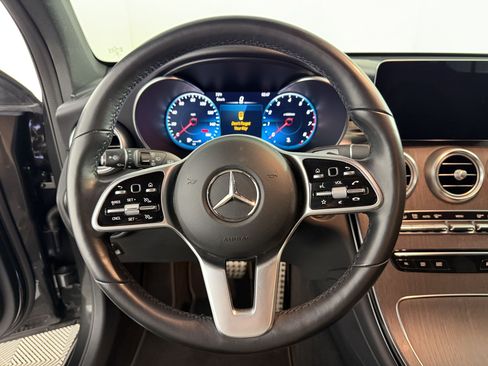 Used 2022 Mercedes-Benz GLC 300 4MATIC image 11