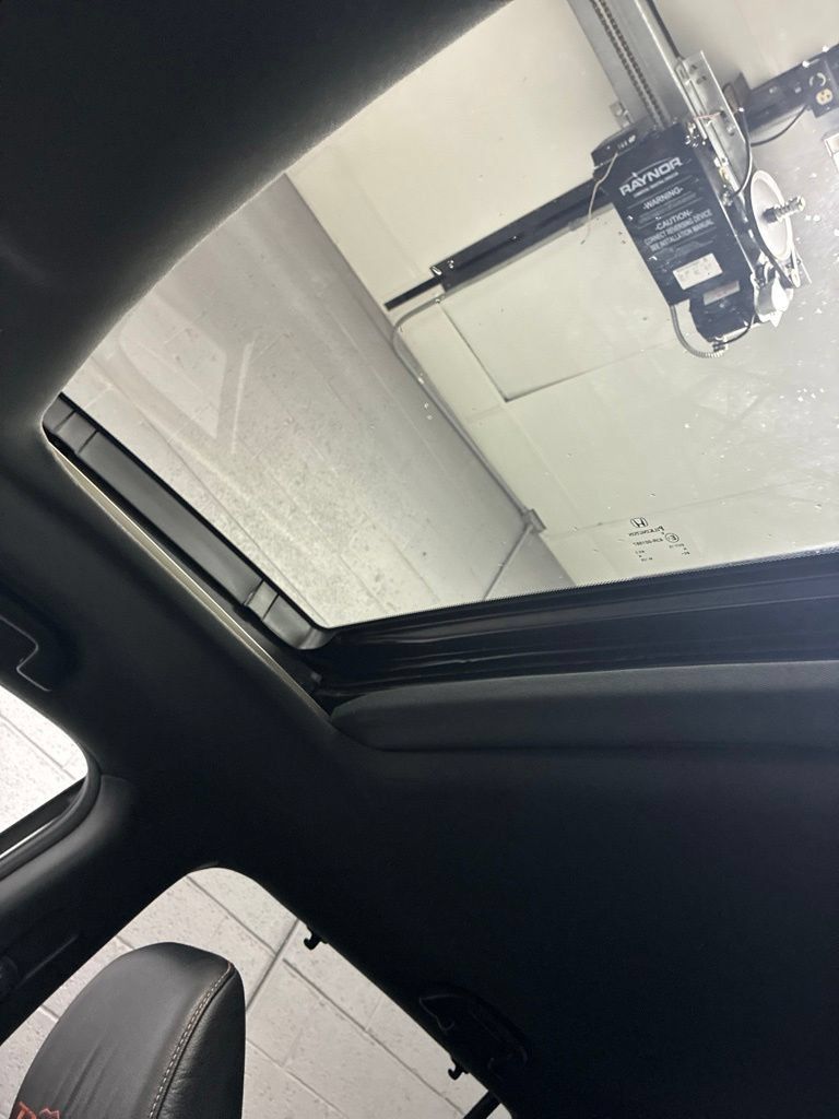 Used 2022 Honda Pilot TrailSport image 23