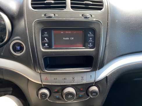 Used 2014 Dodge Journey SXT w/ Flexible Seating Group FWD image 20