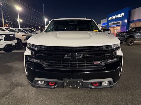 Used 2021 Chevrolet Silverado 1500 LT Trail Boss w/ Convenience Package II AWD/4WD image 2