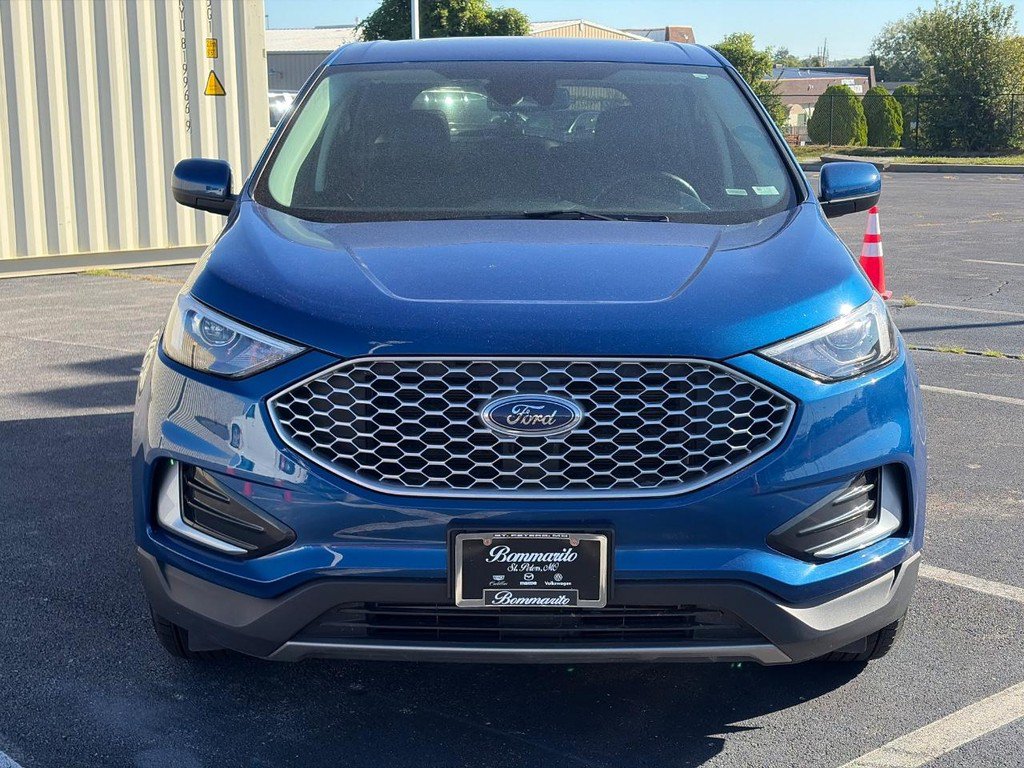 Used 2024 Ford Edge SEL AWD/4WD image 2