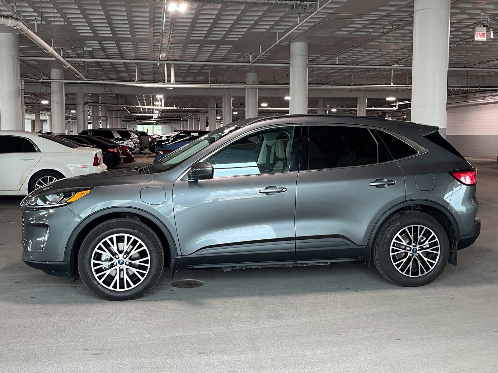 Used 2022 Ford Escape Titanium FWD image 7