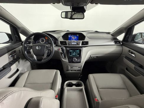 Used 2016 Honda Odyssey Touring image 18