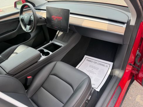 Used 2023 Tesla Model Y Long Range AWD/4WD image 17