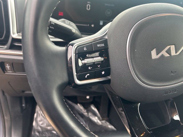 Used 2025 Kia Sorento S FWD image 20