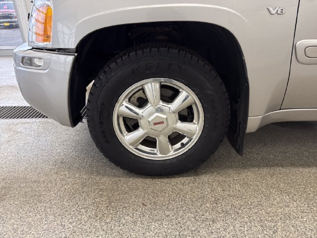 Used 2004 GMC Envoy XL SLT w/ 1SD Preferred Equipment Group AWD/4WD image 24
