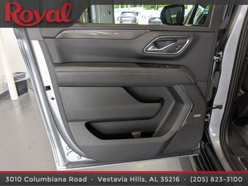 Used 2023 GMC Yukon XL AT4 w/ LPO, Floor Liner Package AWD/4WD image 16