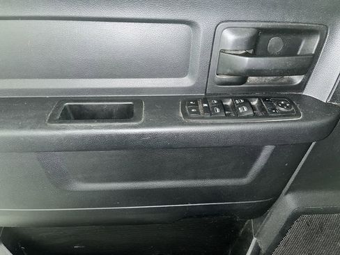 Used 2017 RAM 1500 Express w/ Black Ram 1500 Express Group image 13