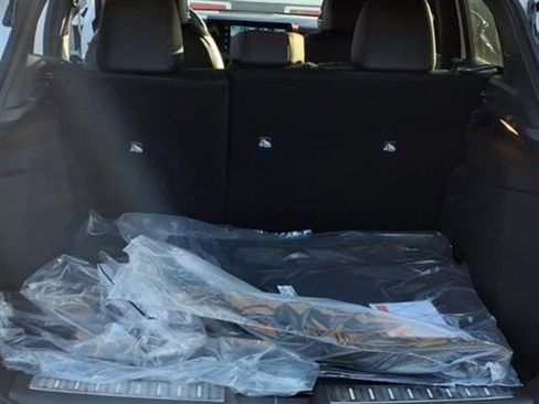 New 2026 Nissan Kicks SR image 31