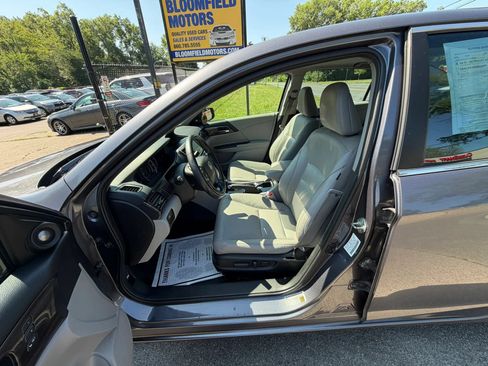 Used 2016 Honda Accord EX-L image 10