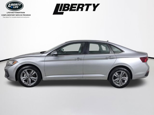 Used 2024 Volkswagen Jetta SE FWD image 7