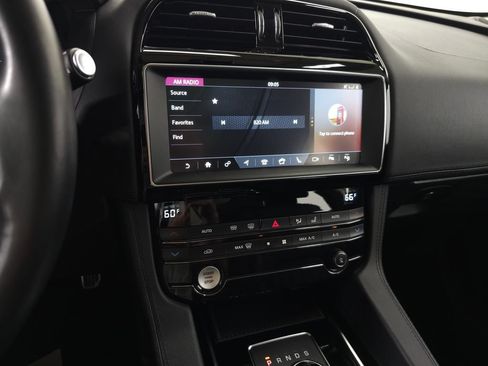 Used 2019 Jaguar F-PACE Portfolio AWD/4WD image 28