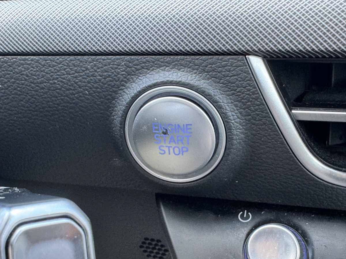 Used 2025 Hyundai Sonata SEL FWD image 33