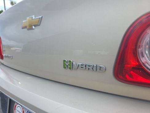 Used 2009 Chevrolet Malibu Hybrid FWD image 25