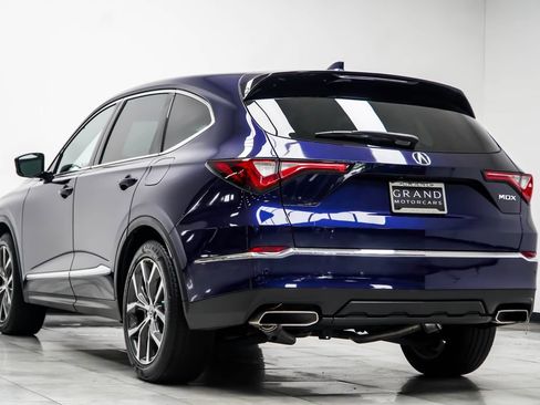 Used 2024 Acura MDX FWD w/ Technology Package image 11