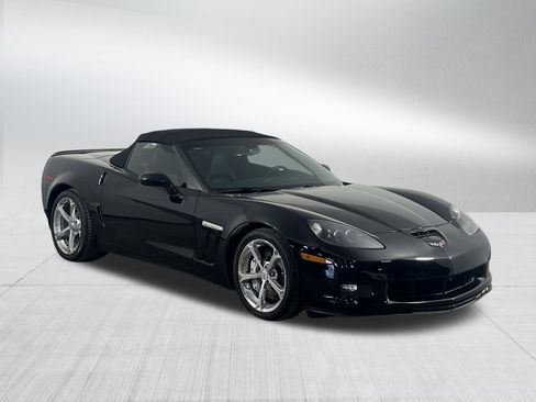 Used 2010 Chevrolet Corvette Grand Sport w/ Preferred Equipment Group image 2