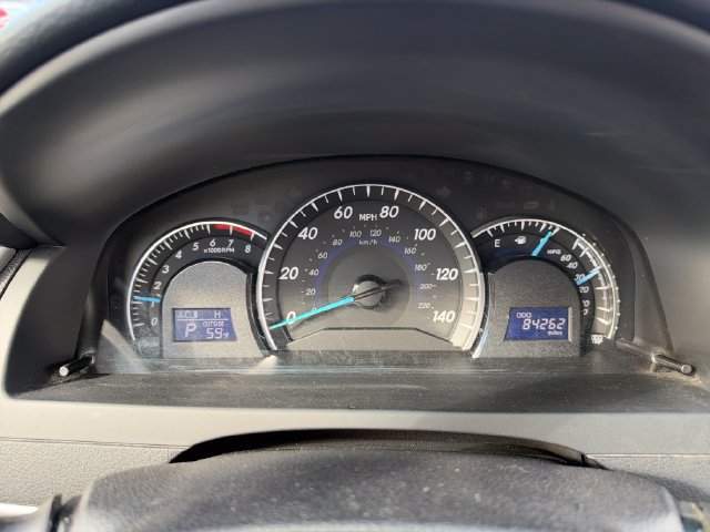 Used 2014 Toyota Camry XLE w/ Leather Package FWD image 20