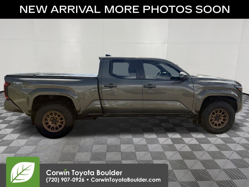 Used 2024 Toyota Tacoma TRD Sport AWD/4WD image 9